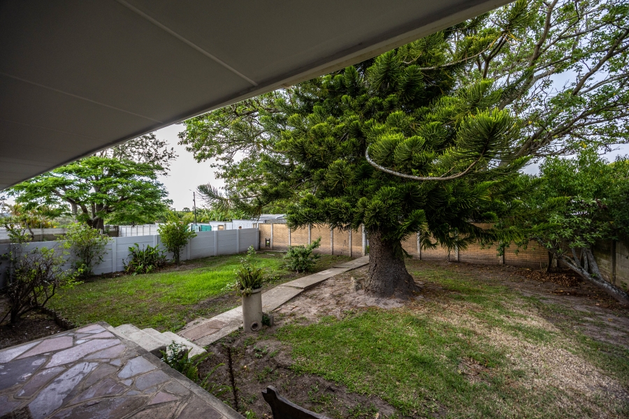 3 Bedroom Property for Sale in Summerpride Eastern Cape